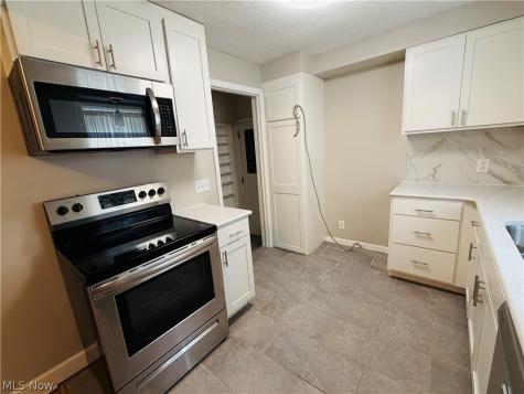 4137 David Avenue NW Canton OH 44709