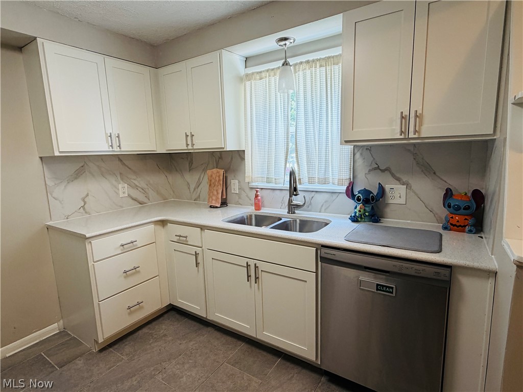 4137 David Avenue NW Canton OH 44709