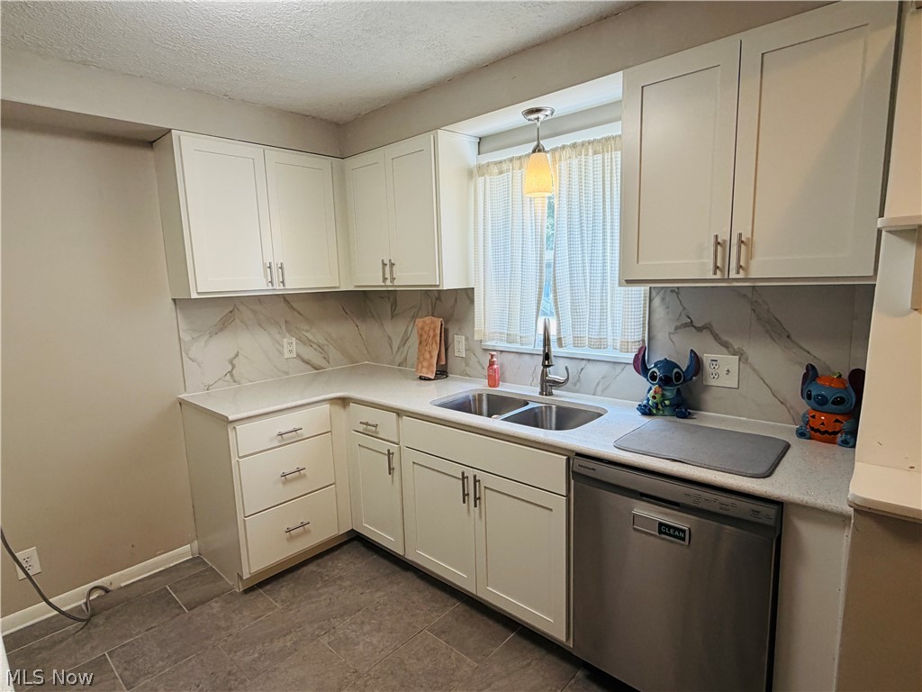 4137 David Avenue NW Canton OH 44709