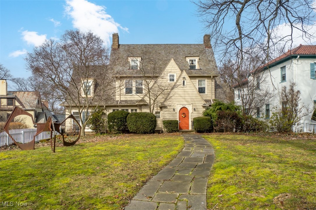 2605 Derbyshire Road Cleveland Heights OH 44106