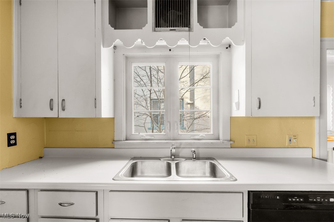 2605 Derbyshire Road Cleveland Heights OH 44106