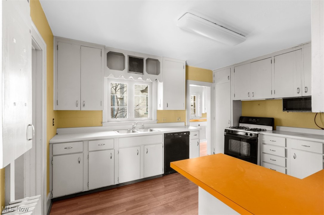 2605 Derbyshire Road Cleveland Heights OH 44106