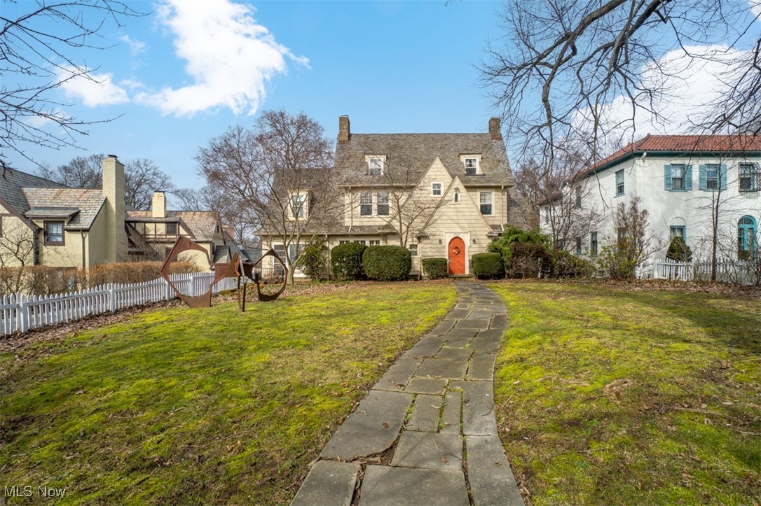 2605 Derbyshire Road Cleveland Heights OH 44106