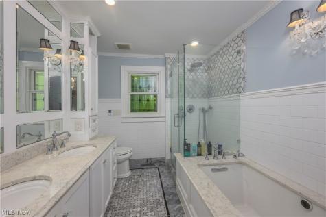 374 Silver Ridge Drive Copley OH 44321