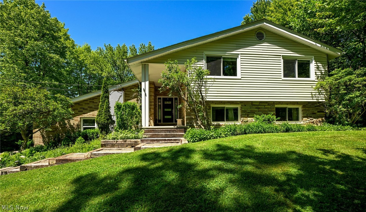 3136 Roberts Drive Richfield OH 44286