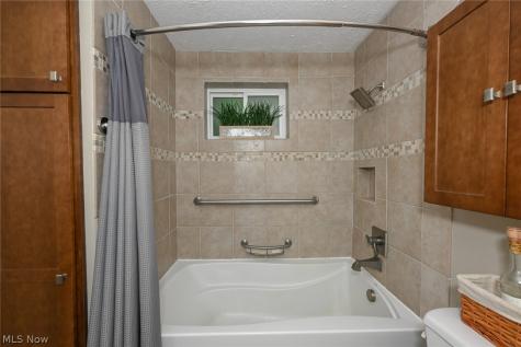 3136 Roberts Drive Richfield OH 44286