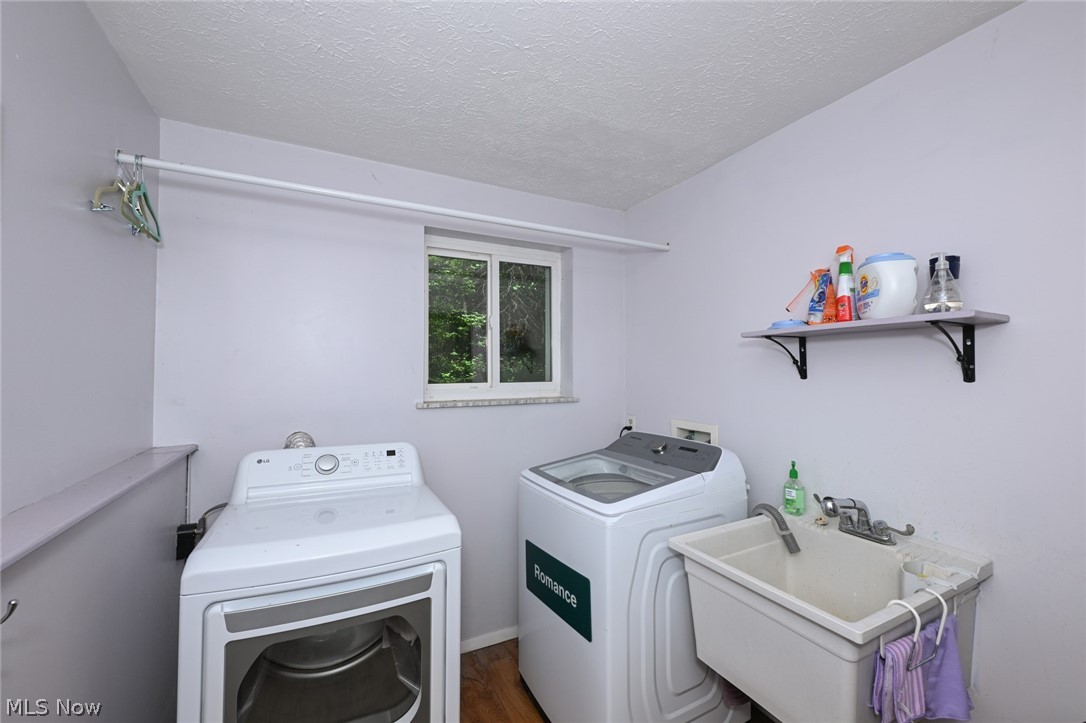 3136 Roberts Drive Richfield OH 44286