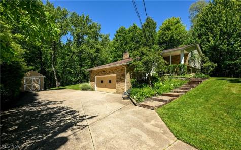 3136 Roberts Drive Richfield OH 44286