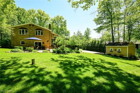 3136 Roberts Drive Richfield OH 44286