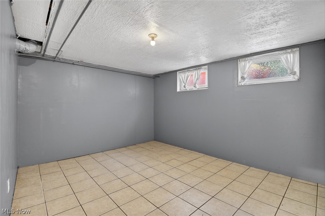 227 Courtland Street Painesville OH 44077