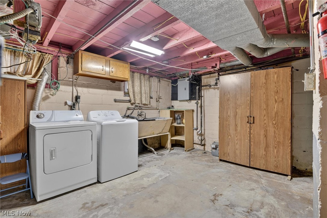 227 Courtland Street Painesville OH 44077