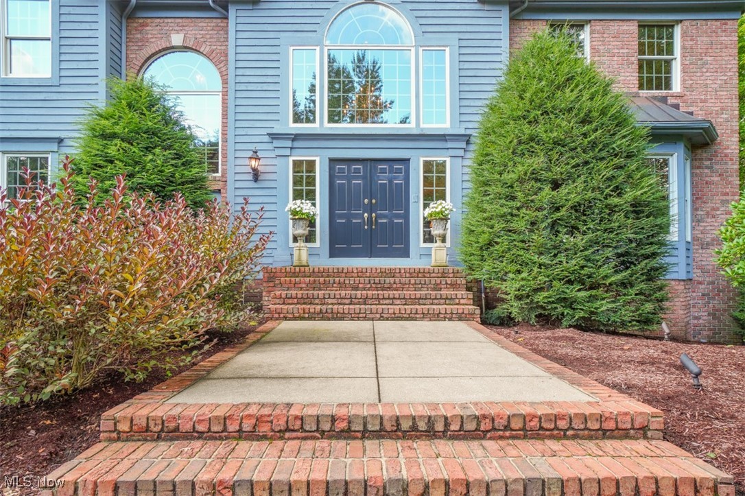 17496 Lakesedge Trail Chagrin Falls OH 44023