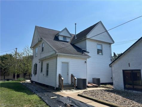 105 Main Street N Navarre OH 44662