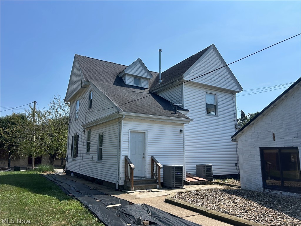 105 Main Street N Navarre OH 44662