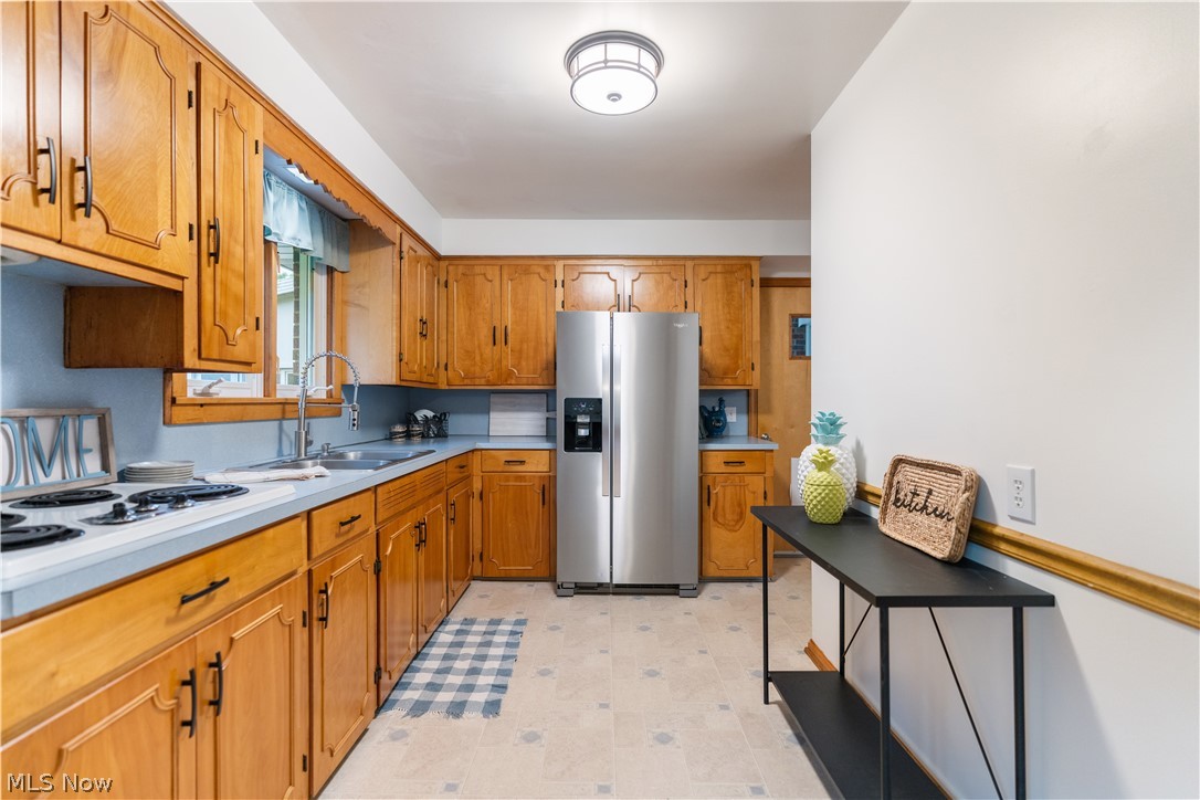 1213 Pleasantview Avenue SE North Canton OH 44720