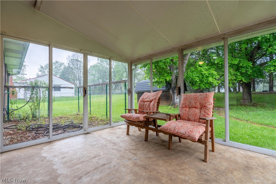 1213 Pleasantview Avenue SE North Canton OH 44720