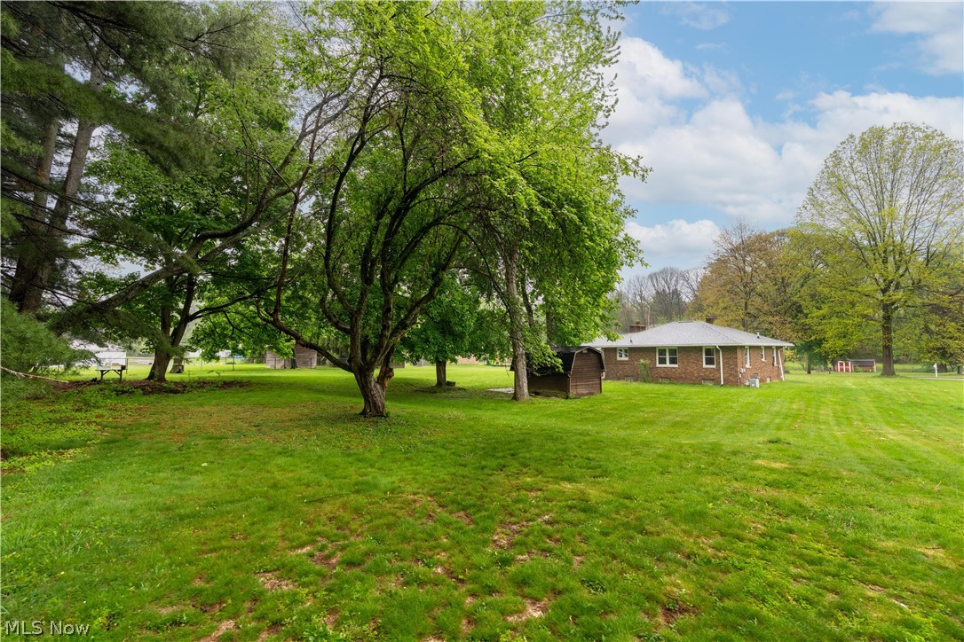1213 Pleasantview Avenue SE North Canton OH 44720