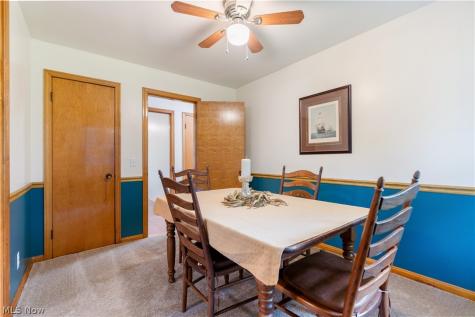 1213 Pleasantview Avenue SE North Canton OH 44720