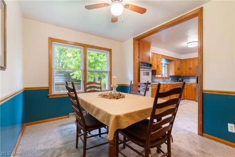 1213 Pleasantview Avenue SE North Canton OH 44720
