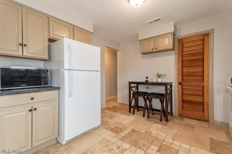 4841 Robinwood Drive Mentor OH 44060