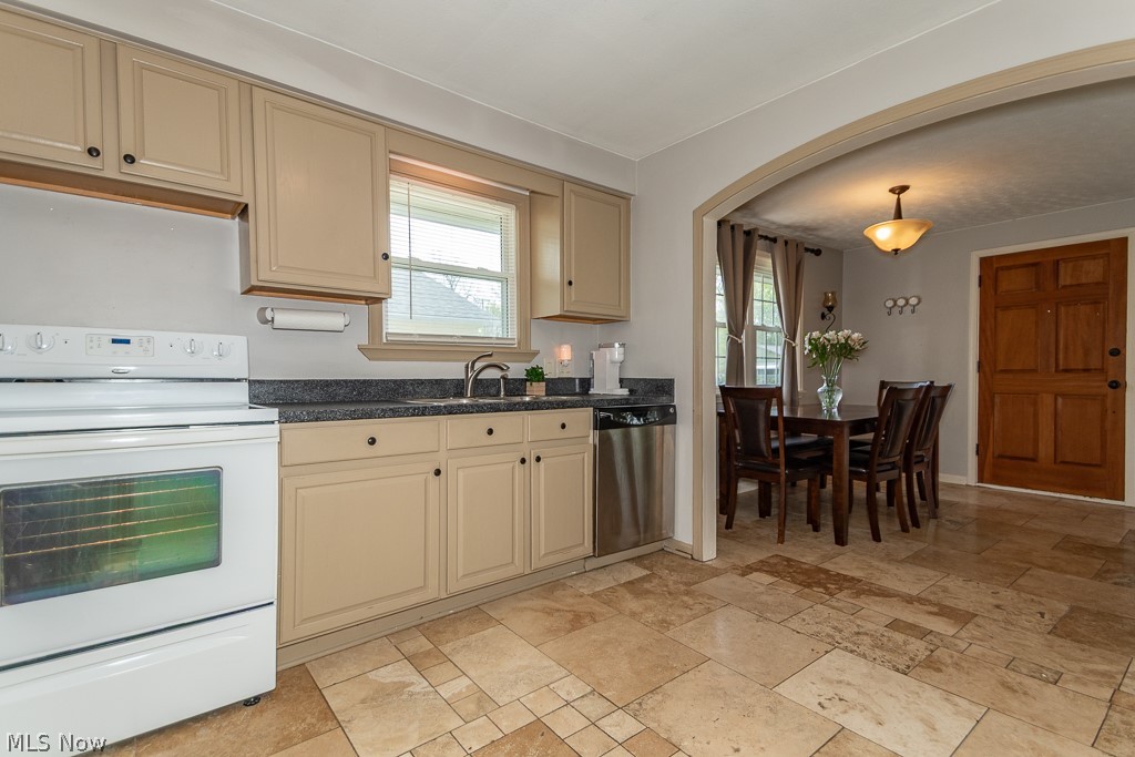4841 Robinwood Drive Mentor OH 44060