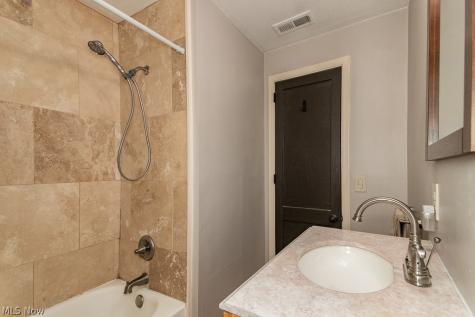 4841 Robinwood Drive Mentor OH 44060