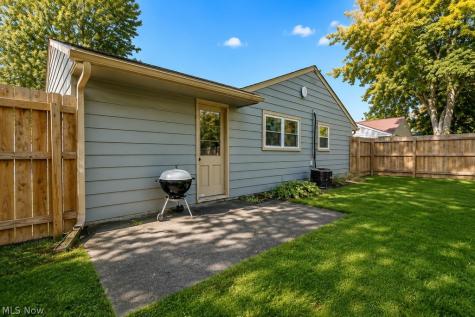 4841 Robinwood Drive Mentor OH 44060