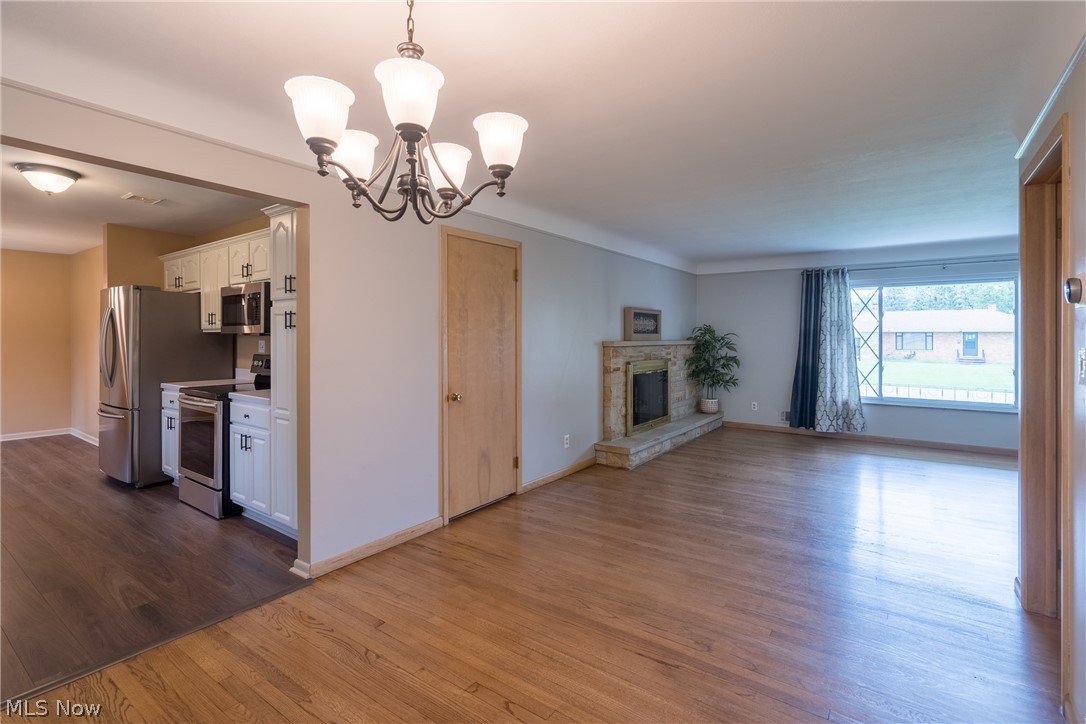 320 Justo Lane Seven Hills OH 44131