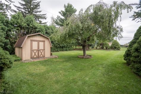 320 Justo Lane Seven Hills OH 44131