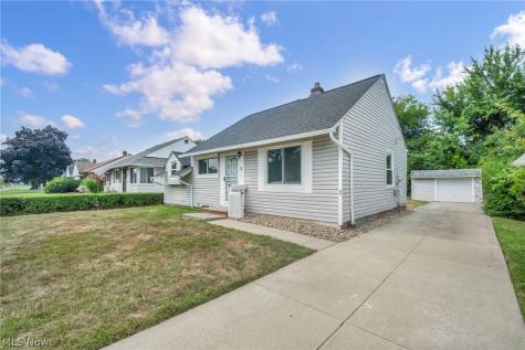4102 E 189th Street Cleveland OH 44122