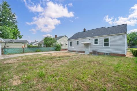 4102 E 189th Street Cleveland OH 44122