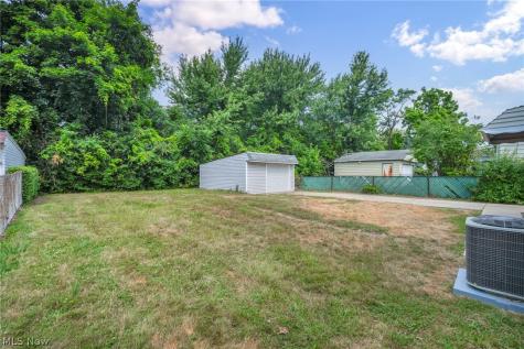 4102 E 189th Street Cleveland OH 44122