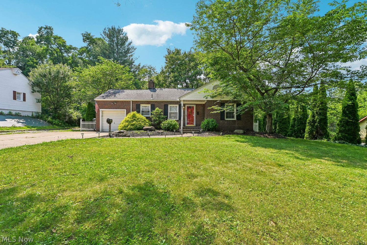 871 Campbell Circle NE Massillon OH 44646