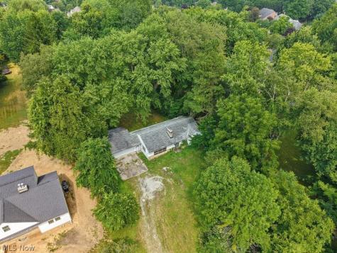 8658 Riverview Road Brecksville OH 44141