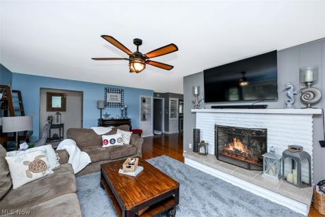 29163 Schwartz Rd Road Westlake OH 44145