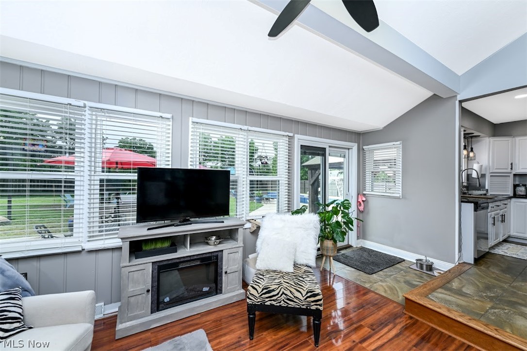 29163 Schwartz Rd Road Westlake OH 44145