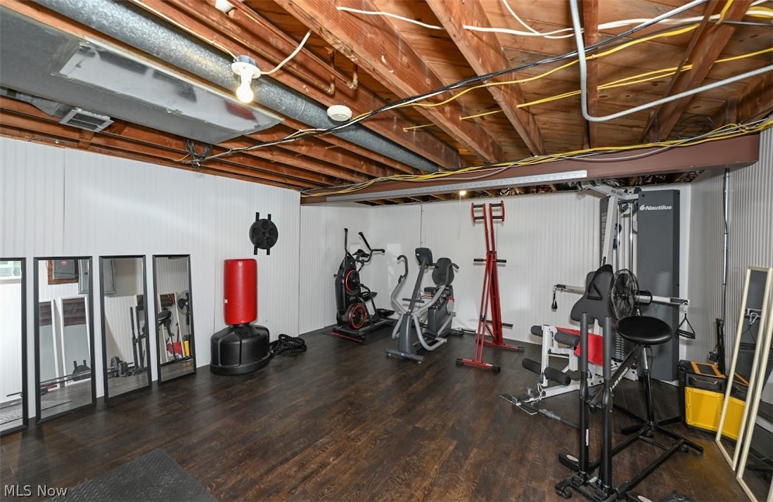 29163 Schwartz Rd Road Westlake OH 44145