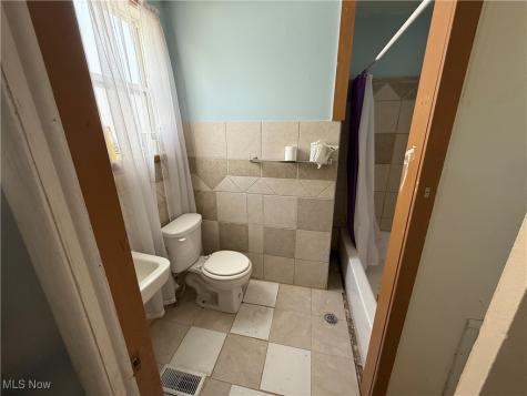 3460 W 135th Street Cleveland OH 44111