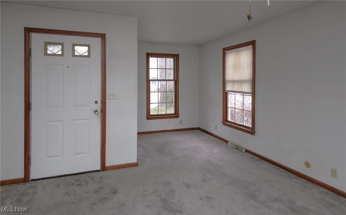 118 N Main Street Poland OH 44514