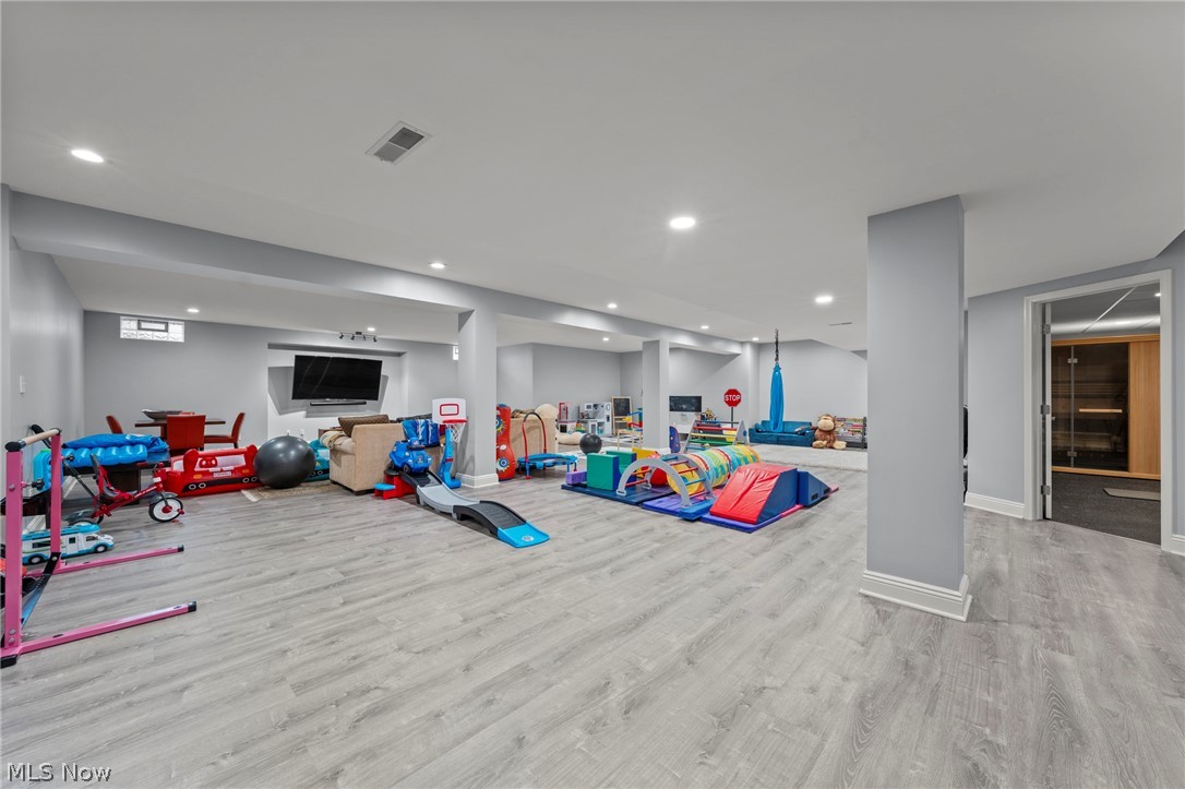 23785 Letchworth Road Beachwood OH 44122