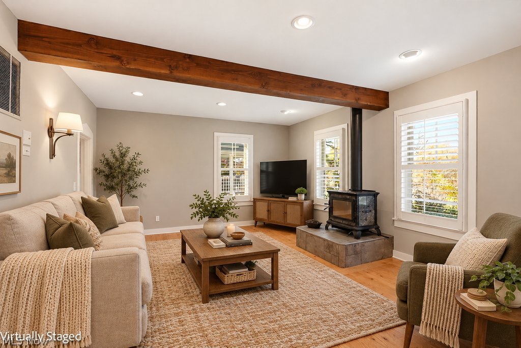 168 Vincent Street Chagrin Falls OH 44022