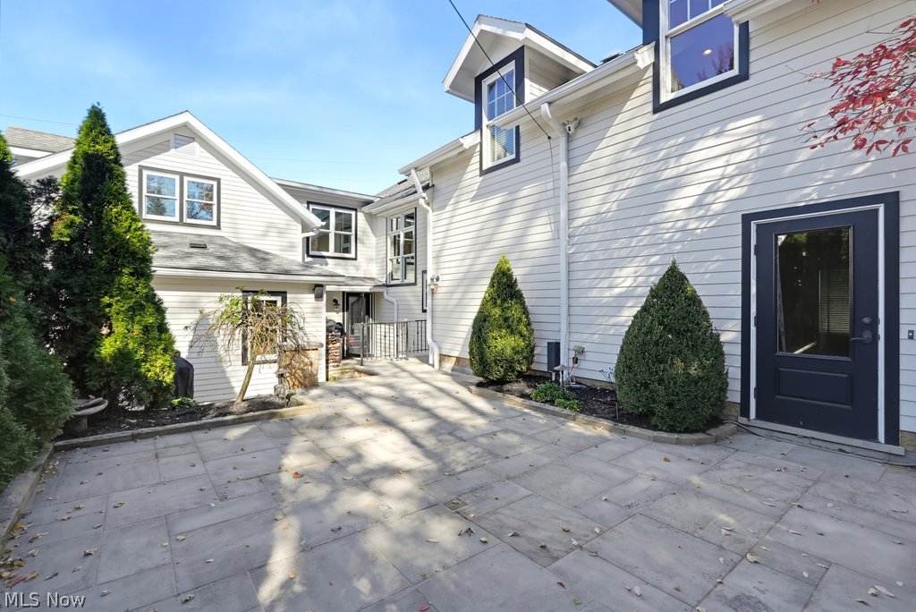 168 Vincent Street Chagrin Falls OH 44022