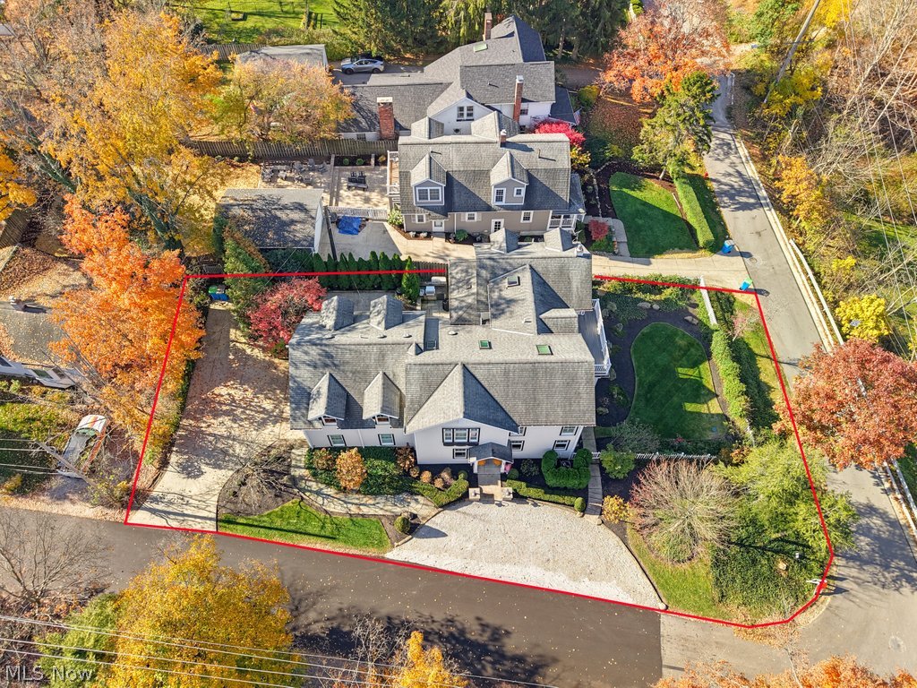 168 Vincent Street Chagrin Falls OH 44022