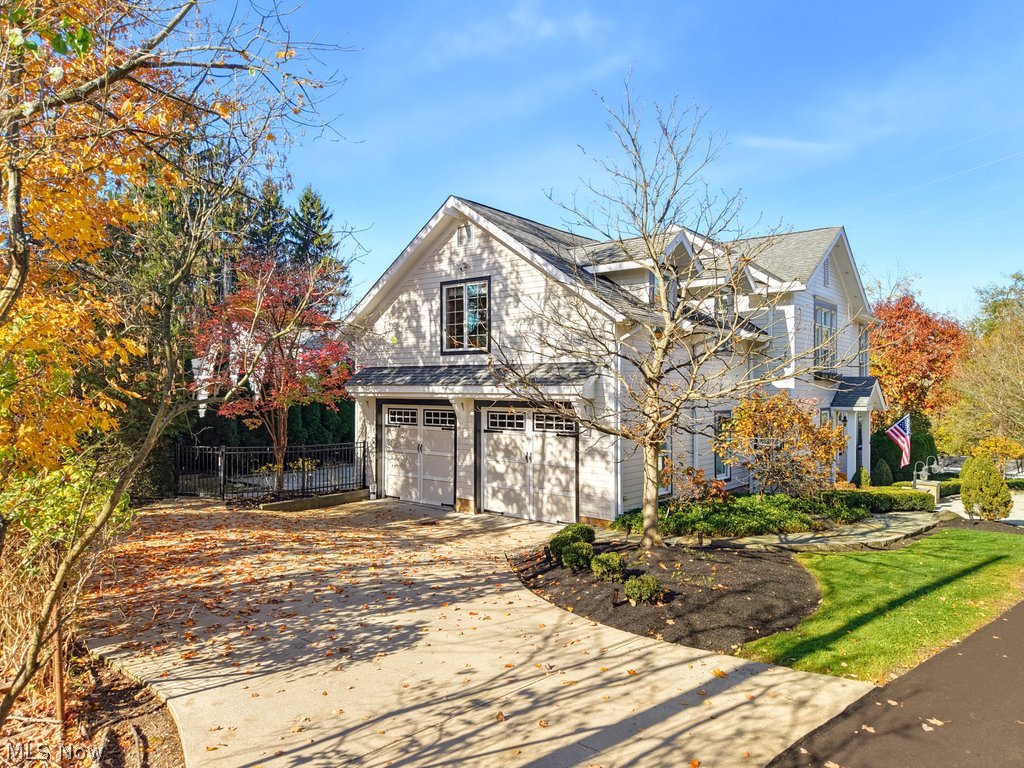 168 Vincent Street Chagrin Falls OH 44022