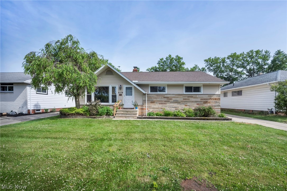 6174 Westerham Road Mayfield Heights OH 44124