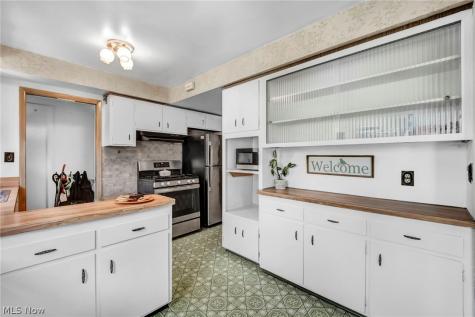 6174 Westerham Road Mayfield Heights OH 44124