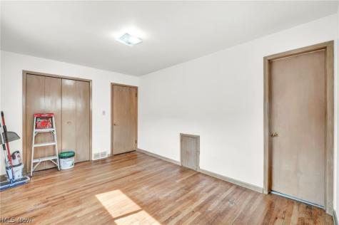 6174 Westerham Road Mayfield Heights OH 44124