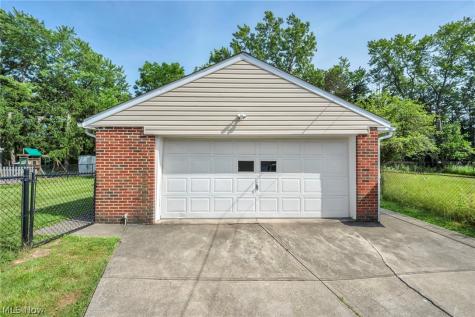 6174 Westerham Road Mayfield Heights OH 44124