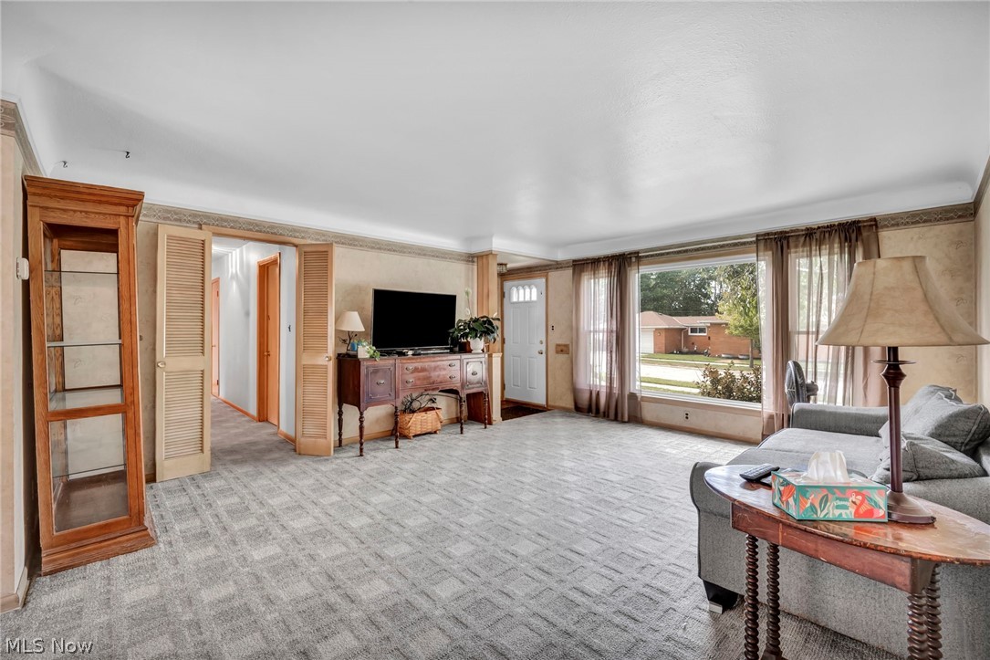 6174 Westerham Road Mayfield Heights OH 44124