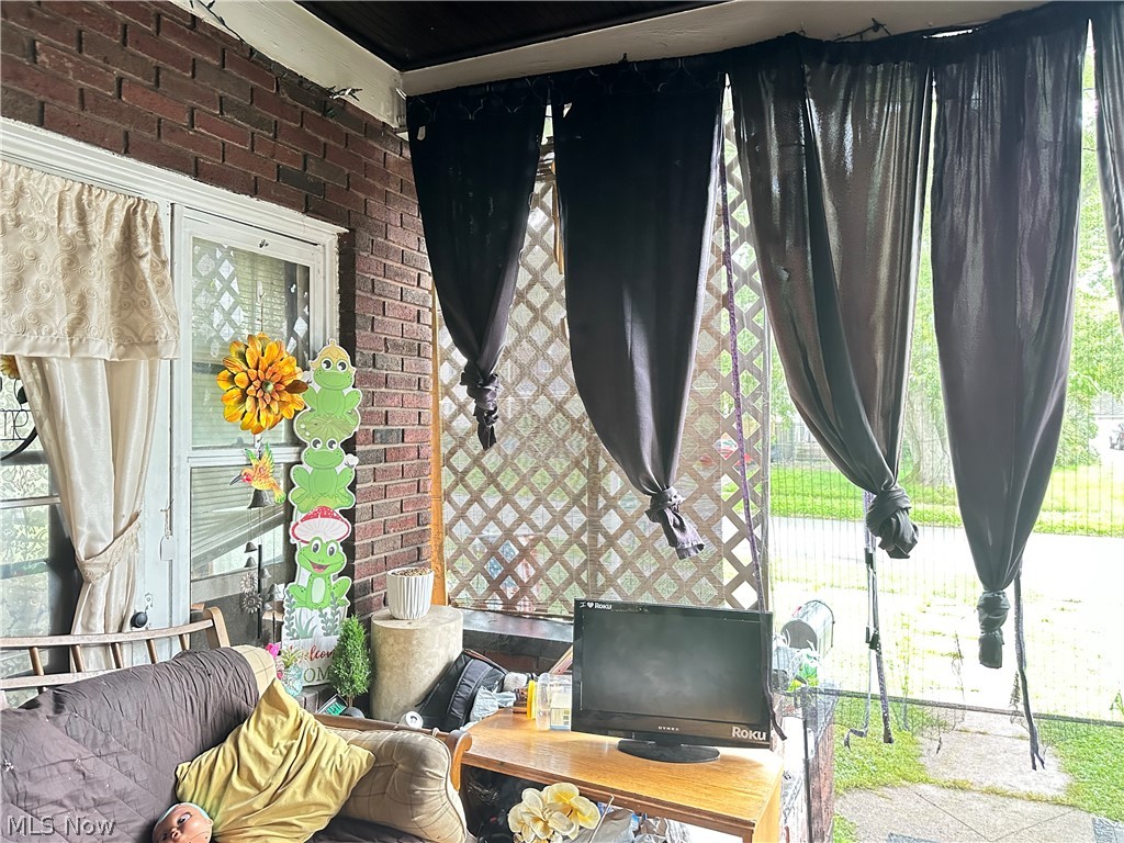 810 Woodbine Avenue SE Warren OH 44484